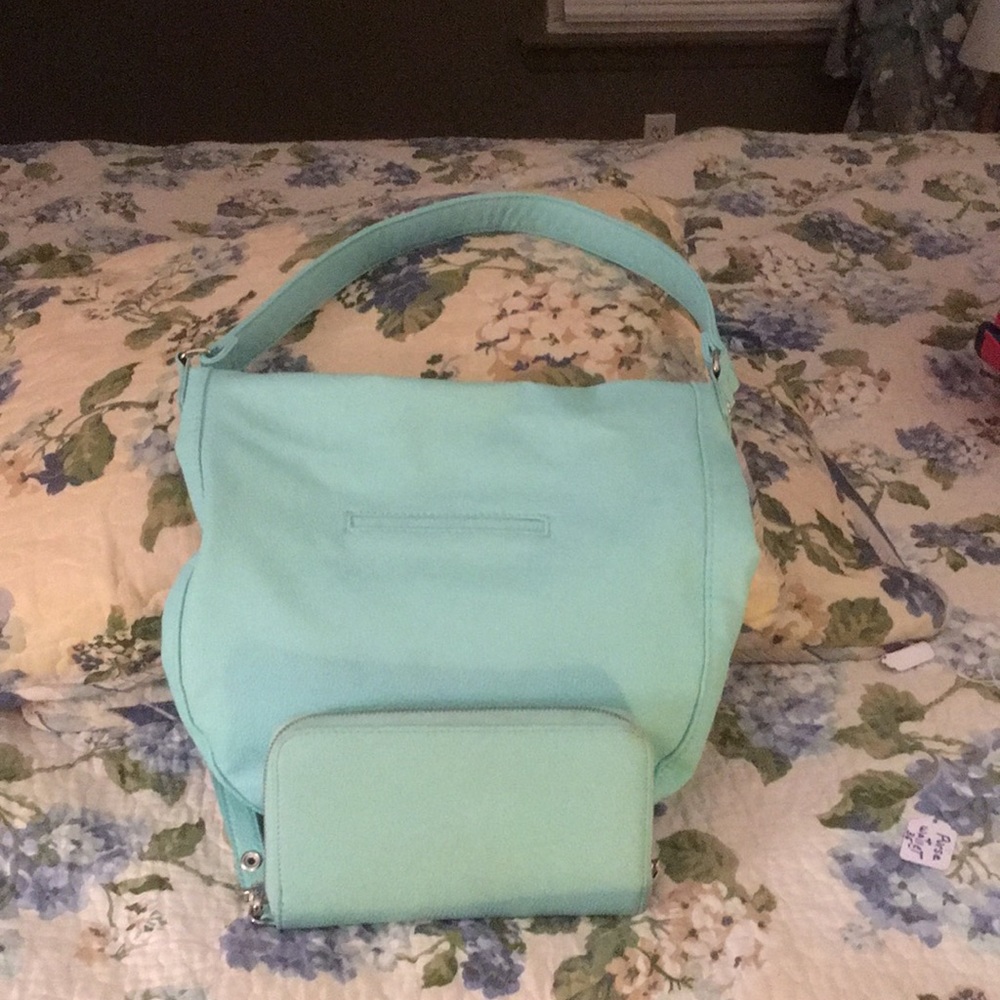Jewel By Thirty One Purse and wallet, sea foam green.
